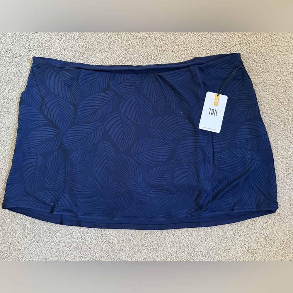 Tail Activewear Anja Faux Wrap Skort Women’s XXL Navy Floral UPF 50 Golf Tennis